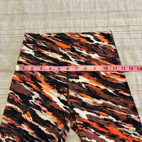 Lululemon Lunar New Year Align High-Rise Pant/Legging 25" SIZE 4 - Picture 10 of 13